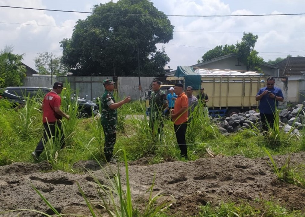 Koramil Jajaran Kodim 0808/Blitar Siapkan Lahan Pembangunan Koperasi Desa Merah Putih
