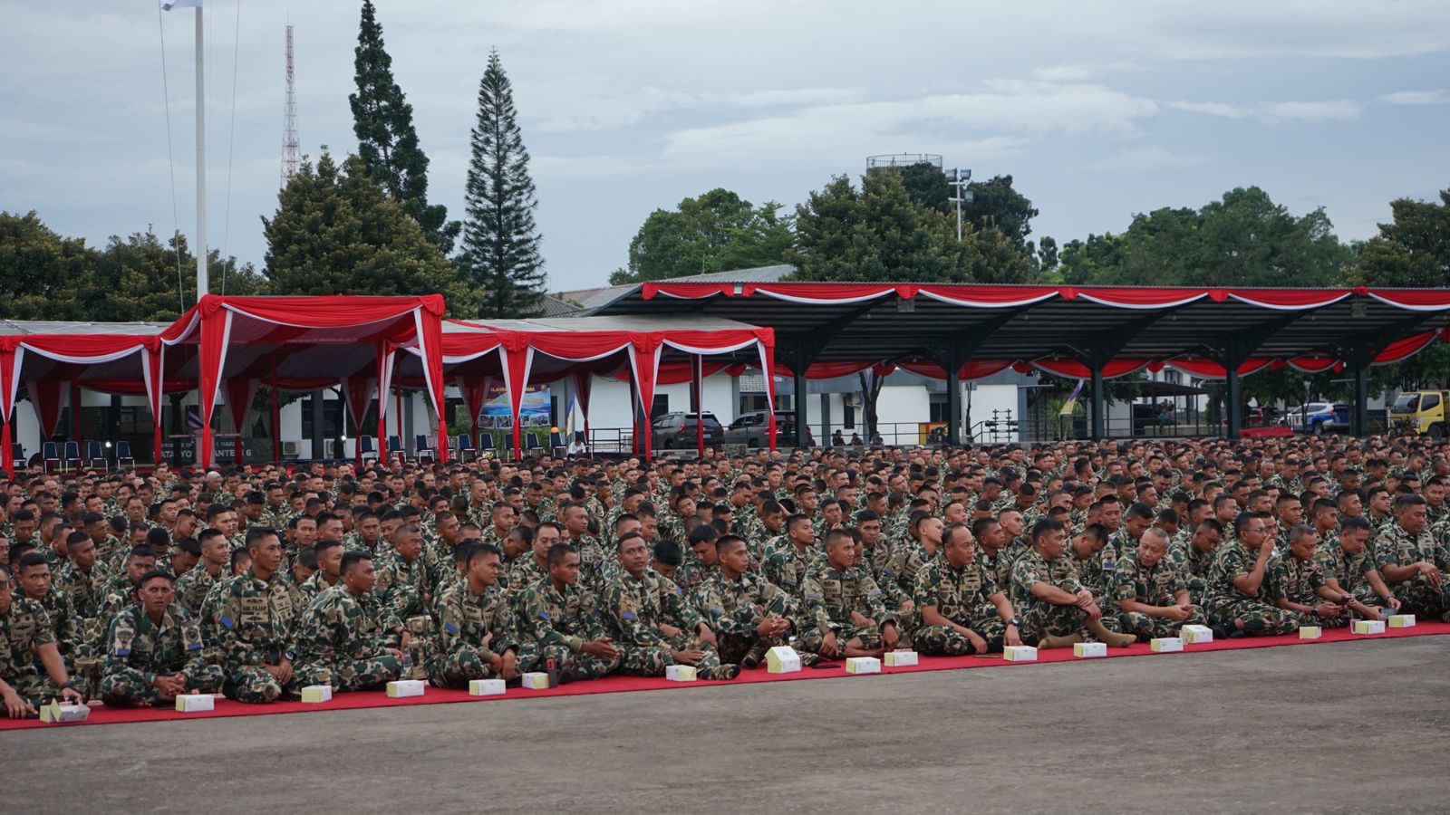 Penuh Khidmat Prajurit Yonif 2 Marinir Ikuti Doa Lintas Agama Jelang HUT Korps Marinir ke-80