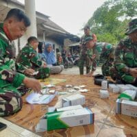 Kodim 0821 Bersama Polkes dan Kesdam V/Brawijaya Gelar Pemeriksaan Kesehatan serta Edukasi Kebencanaan di Supiturang