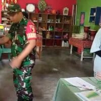 Babinsa Sukorejo Dampingi Kegiatan Percepatan Penanganan Stunting Di Posyandu Delima 3