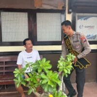 Polantas Menyapa: Ketika Polisi Hadir Sebagai Sahabat Warga Tuban