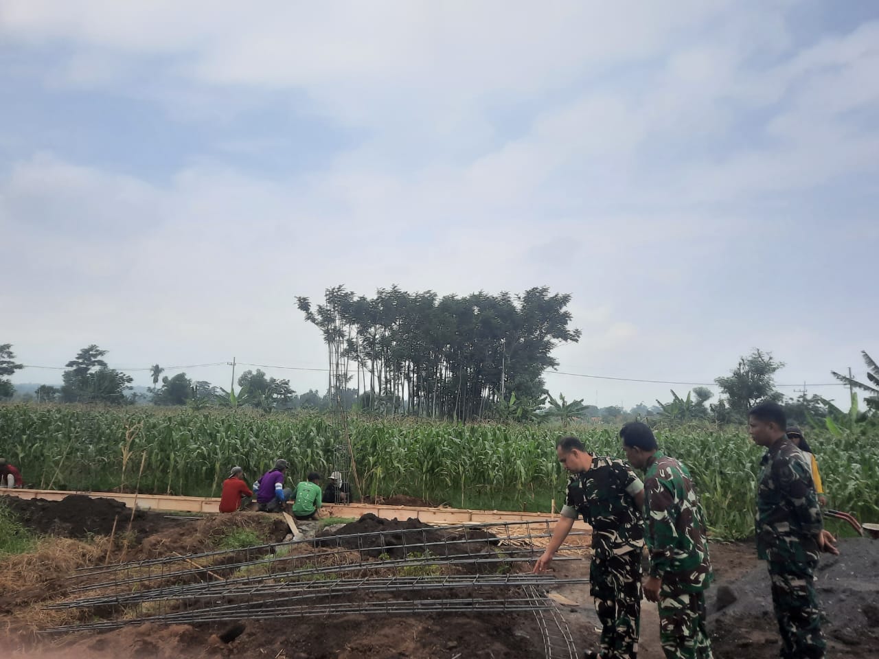 Sinergi Program Pusat dan Daerah, Dandim Probolinggo Cek Pembangunan Koperasi Desa Patalan