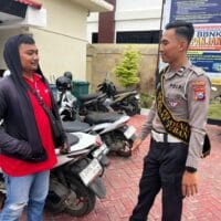 Polantas Menyapa di Tuban: Polisi Jadi Sahabat Masyarakat Lewat Senyuman dan Edukasi