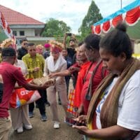 Wamen Perdagangan RI Buka Pasar Murah di Papua Barat Daya