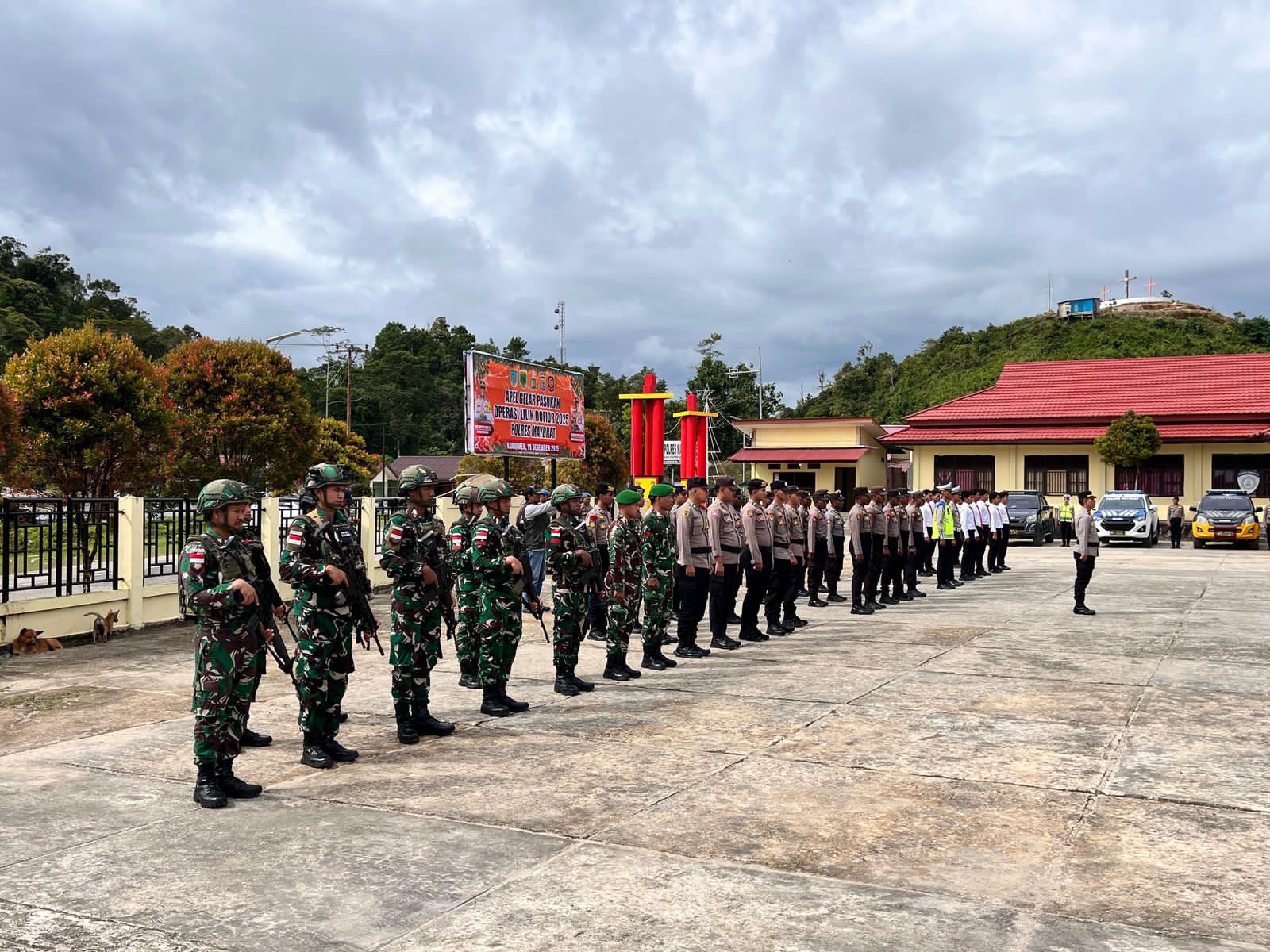 Apel Gelar Pasukan Operasi Lilin Dofior 2025 Polres Maybrat, Wujud Sinergi TNI–Polri Amankan Nataru
