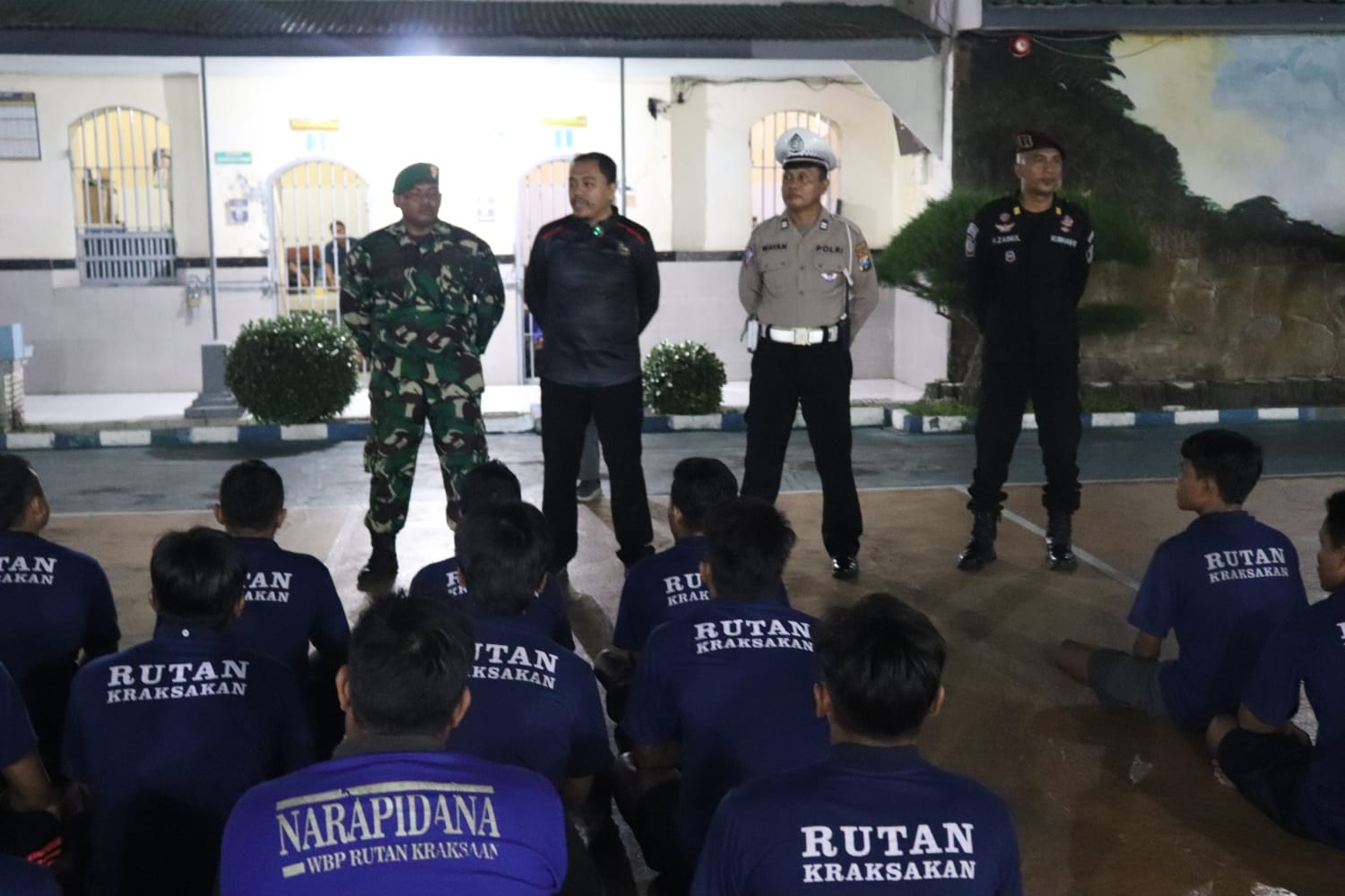 Koramil Kraksaan Mengikuti Apel Siaga Nataru Dan Razia Lapas