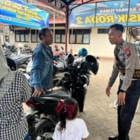 Tak Ada Sirene, Tak Ada Tilang: Saat Warga Tuban Menangis Karena Polisi Datang untuk Menyapa