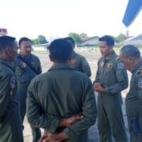 TNI Dropping Logistik dengan Metode Airdrop di Gayo Lues