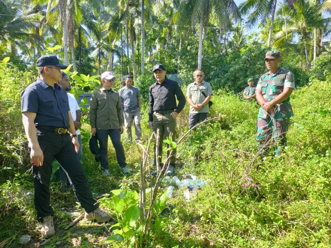 Dukung Kebutuhan Dasar Warga, Dandim 1505/Tidore Dampingi Kaskogabwilhan III Tinjau Lokasi Titik Air Bersih