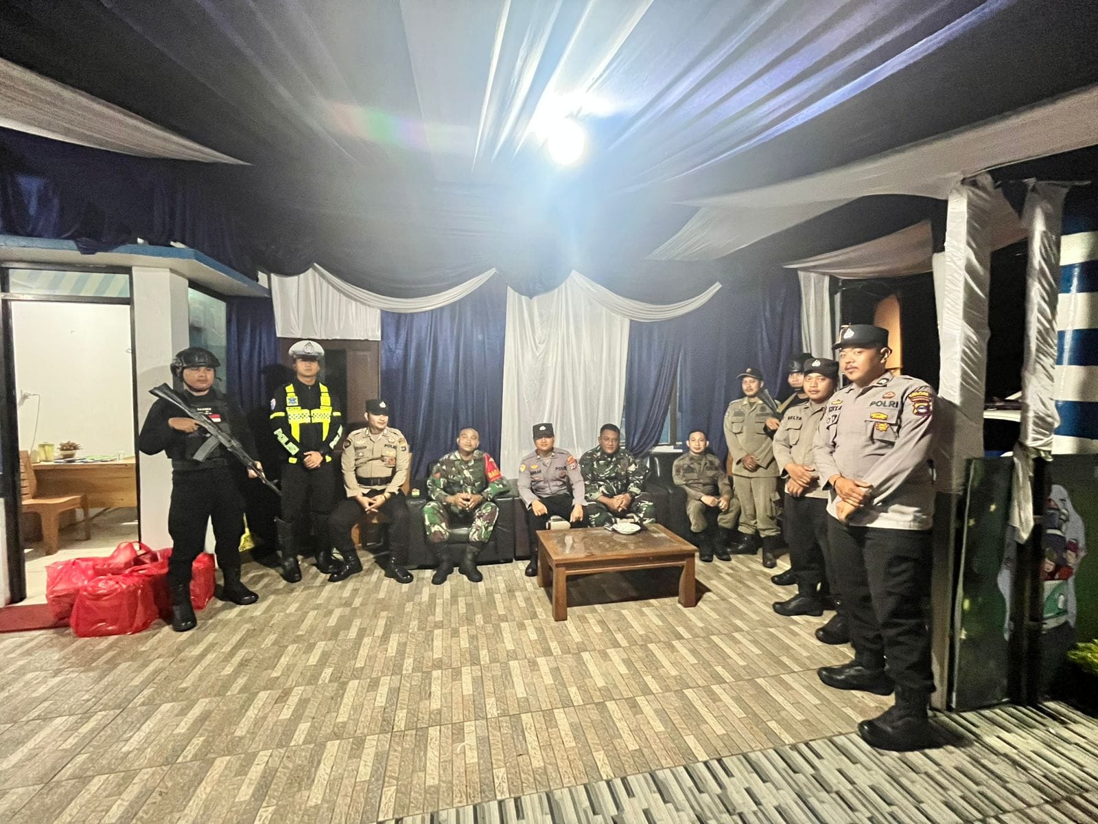 Dukung Pengamanan Nataru, Kodim 1008/Tabalong Laksanakan Bantuan Personel di Pos Pelayanan Mabuun