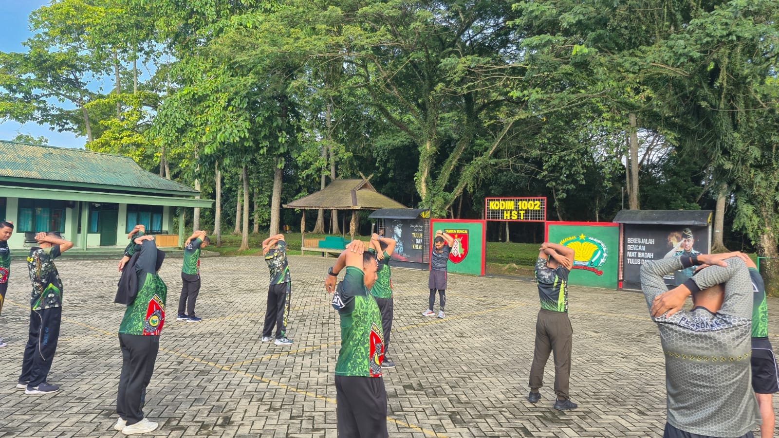 Dandim 1002/HST Tekankan Pentingnya Kebugaran Lewat Olahraga Rutin