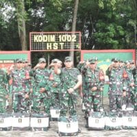 Perhatian Pimpinan TNI AD, Prajurit Kodim 1002/HST Terima Kaporlap