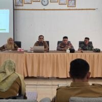 Perkuat Koordinasi Penanganan Stunting, Babinsa Koramil 1008-04 Hadiri Rapat Kecamatan