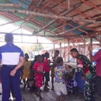 Peduli Dengan Generasi Penerus, Babinsa Koramil Mapurujaya Motivasi Anak-Anak Dalam Meraih Cita-Cita