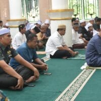 Sholat Jum’at Bersama Warga, Dandim 1002/HST Pererat Silaturahmi