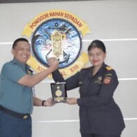 Dankodaeral XIII Terima Kunjungan Kerja Kakanwil DJBC Kalbagtim di Mako Kodaeral XIII