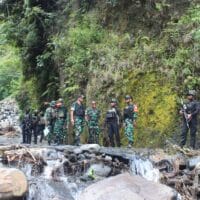 Perintah Presiden Program Pembuatan Jembatan Infrastruktur Pedesaan Danrem 173/PVB Kunjungi Kodim 1714/Puncak Jaya