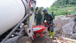 Melalui TMMD Ke 127 Kodim 0808/Blitar, Jalan Desa Di Gandusari Dibangun Permanen Untuk Dukung Aktivitas Warga