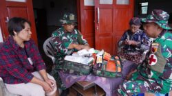 Door to Door. Satgas TMMD Ke 127 Kodim 0808/Blitar Beri Layanan Kesehatan Bagi Masyarakat Desa Krisik