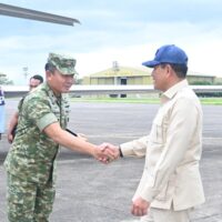 Danlanud Sultan Hasanuddin Sambut dan Hantar Kunjungan Kerja Wamenhan RI di Makassar