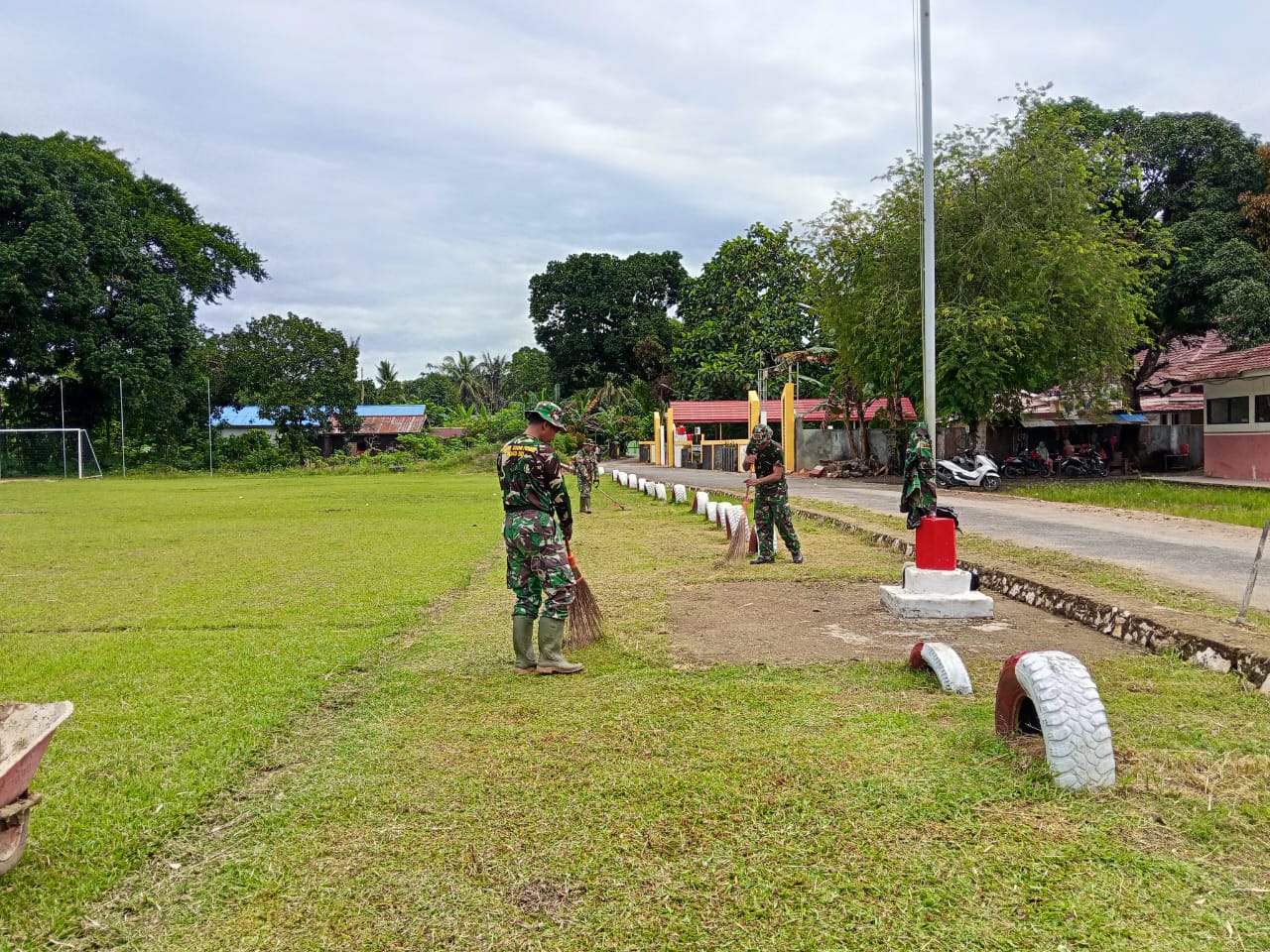 Jelang Pembukaan TMMD ke-127 TA 2026, Kodim 1008/Tabalong Bersihkan Lapangan Tanta