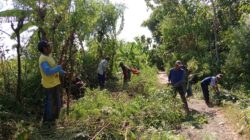 Dukung Arahan Presiden, Babinsa Wonorejo Gelar Kerja Bakti Wujudkan Lingkungan Asri