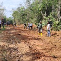 TMMD Ke-127 TA 2026 Kodim 1008/Tabalong Bangun Jalan 1.200 Meter di Desa Barimbun, Hasilnya Mulai Terlihat