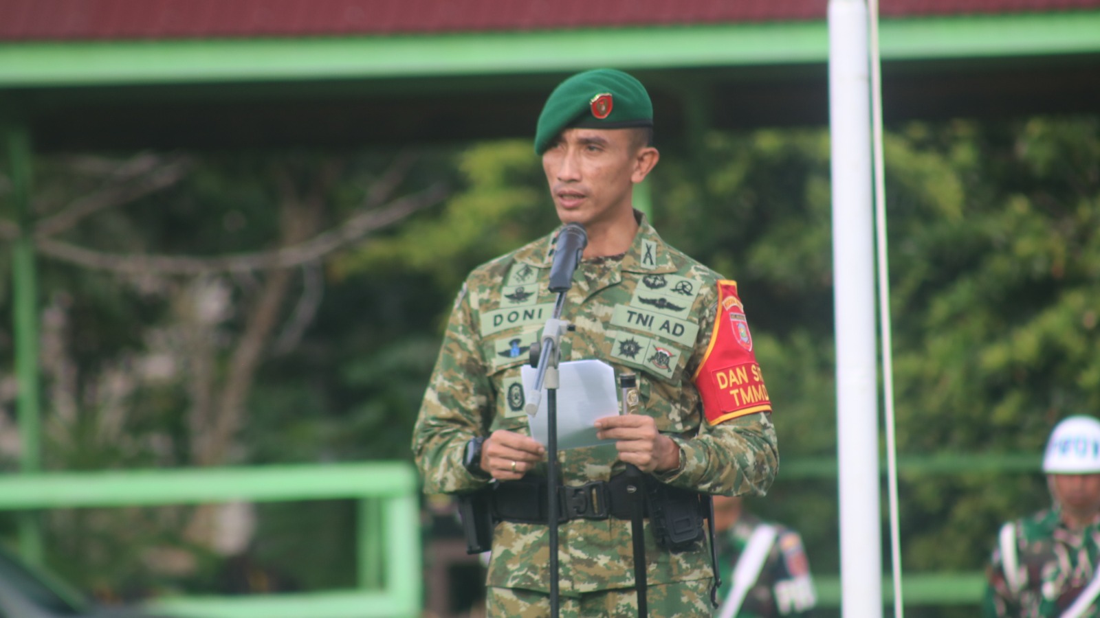 Perkokoh Kemanunggalan TNI dan Rakyat, Dansatgas TMMD Pimpin Upacara 17-an Perkokoh Kemanunggalan TNI dan Rakyat, Dansatgas TMMD Pimpin Upacara 17-an