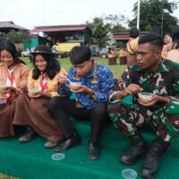 Pasiter Kodim 0912/Kubar Bersama Kabid Perkim Tinjau Sasaran Sumur Bor (TMAB) dan MCK di Kampung Tering