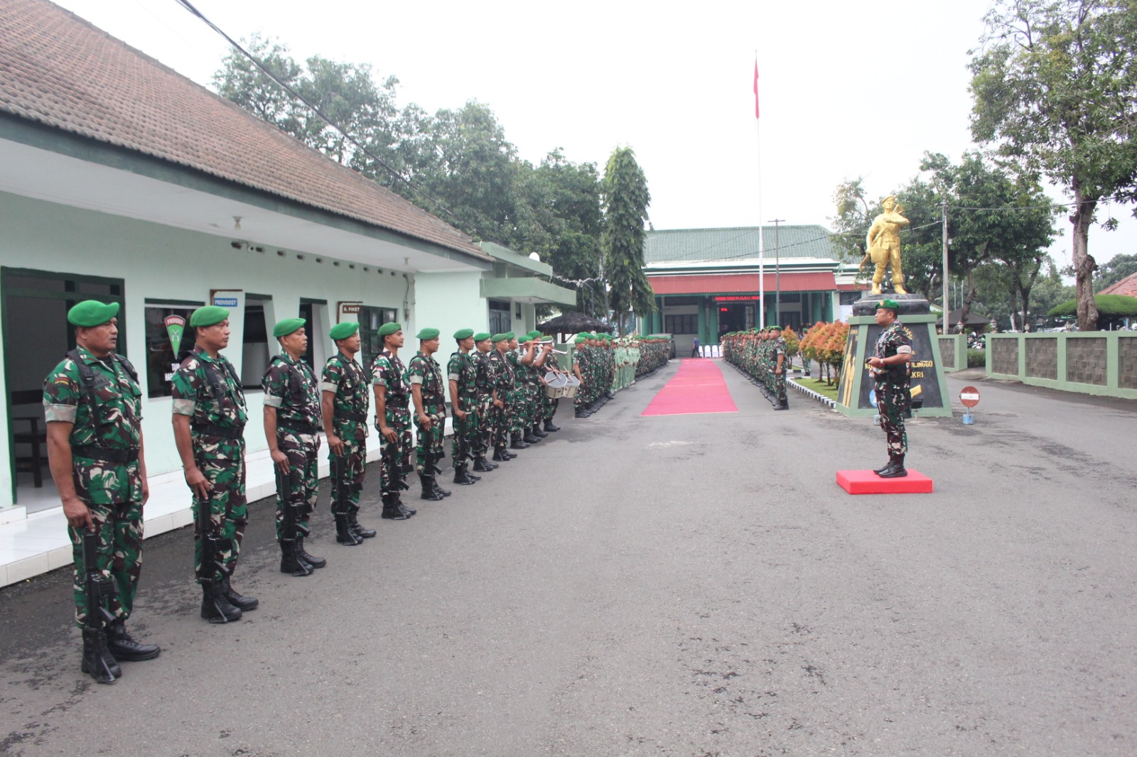 Berpamitan Pindah Satuan, Danrem 083/BDJ Kolonel Inf Kohir Melakukan Kunjungan Kerja Ke Kodim 0820/Probolinggo Berpamitan Pindah Satuan, Danrem 083/BDJ Kolonel Inf Kohir Melakukan Kunjungan Kerja Ke Kodim 0820/Probolinggo