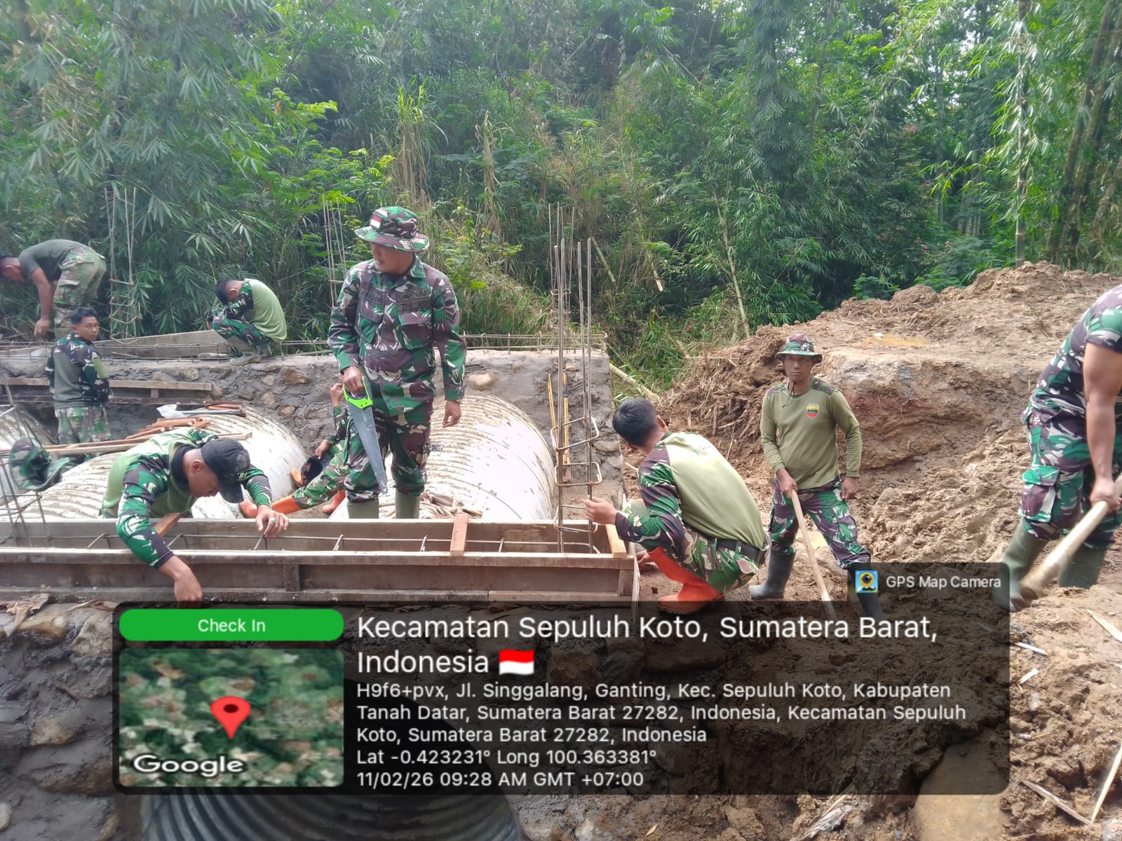 Gotong Royong TNI–Rakyat, Kodam XX/Tuanku Imam Bonjol Bangun Jembatan Pulihkan Akses Warga Tanah Datar
