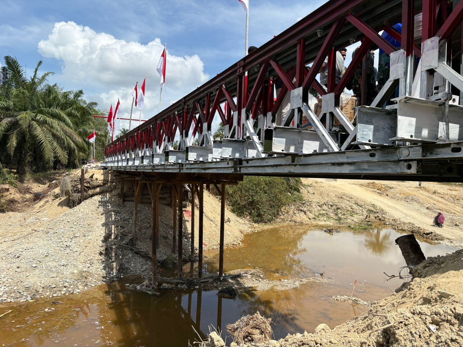 TNI Rampungkan Jembatan Bailey Alue Leuhob Aceh Utara, Akses Tiga Kecamatan Kembali Terhubung