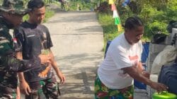 Dukungan Warga Mengalir Jadi Penyemangat Satgas: Aksi Sederhana Penuh Makna, Mama-Mama Antar Konsumsi untuk Prajurit TMMD Ke-128