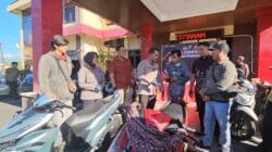 Senyum Korban Pecah di Mapolres Probolinggo, Motor Hasil Begal Akhirnya Kembali ke Tangan Pemilik
