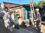 Gotong Royong Rehab RTLH, Babinsa Pakunden Bersama Warga Wujud Kepedulian Untuk Masyarakat