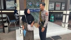 Polantas Tuban Menyapa, Warga Kini Mudah Pahami STNK, BPKB, dan SIM