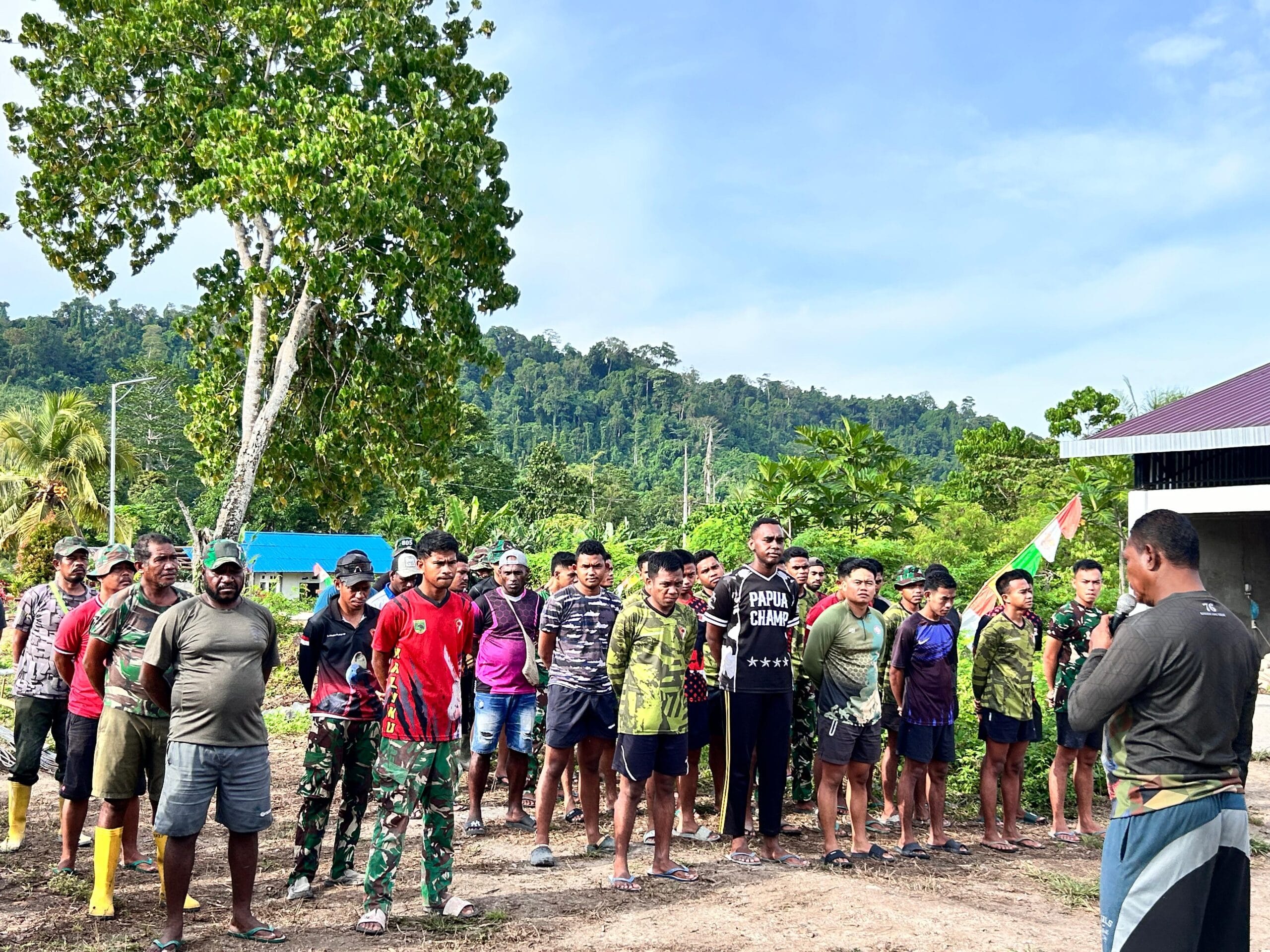 Apel Pagi TMMD Ke-128 Kodim 1801/Manokwari Perkuat Semangat Satgas di Tanah Rubuh: Komandan SSK Kerahkan Personel Ke Sasaran Pembangunan Personel