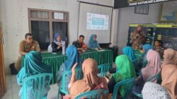 Sosialisasi Penanganan Sampah Rumah Tangga dan Pelatihan Pembuatan Eco Enzyme Dukung Program TMMD Ke-128 Kodim 0820/Probolinggo Desa