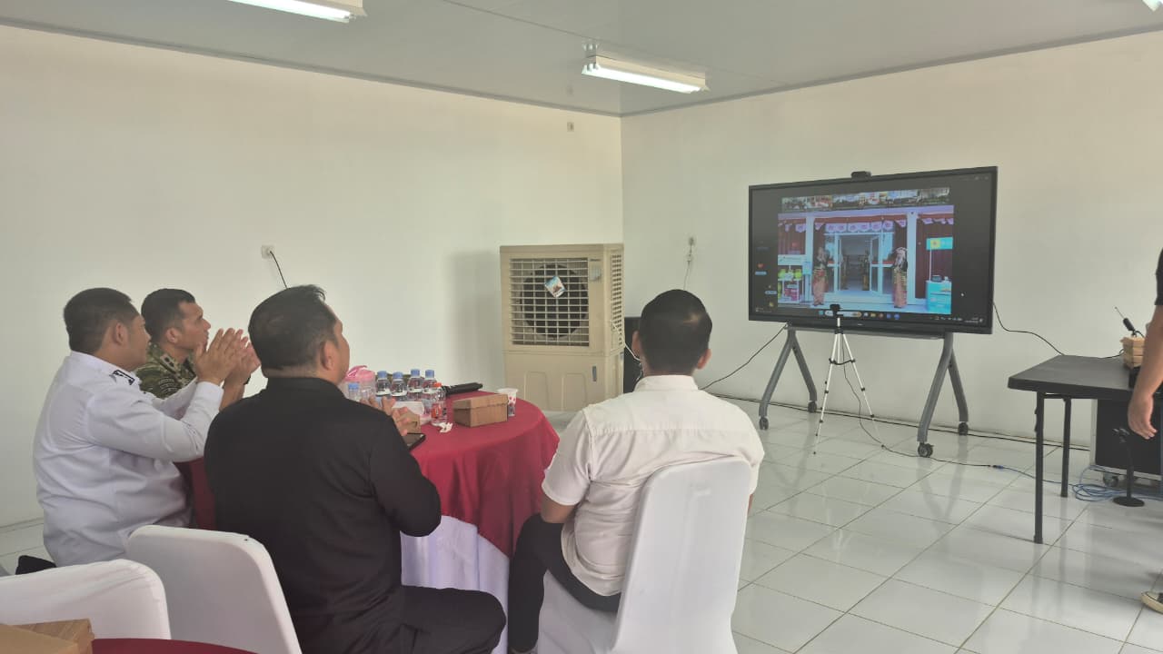 Dandim 1002/HST Bersama Forkopimda Ikuti Zoom Peresmian Koperasi Desa Merah Putih