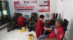 Bersama PMI Cabang, Koramil Ngraho Bojonegoro Gelar Donor Darah