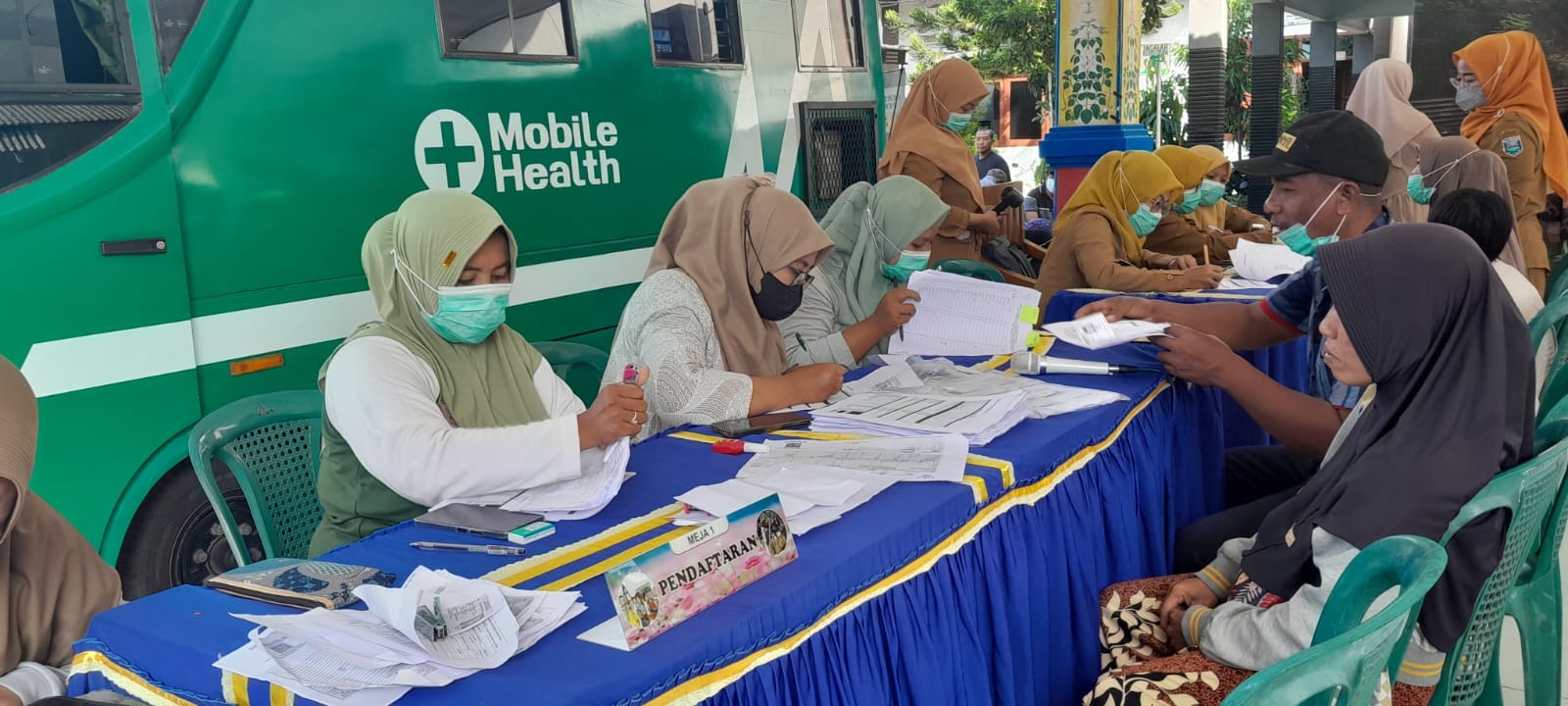 Jemput Bola Lawan TBC, Dinkes Probolinggo Gelar Skrining Mobile X-Ray di Bantaran
