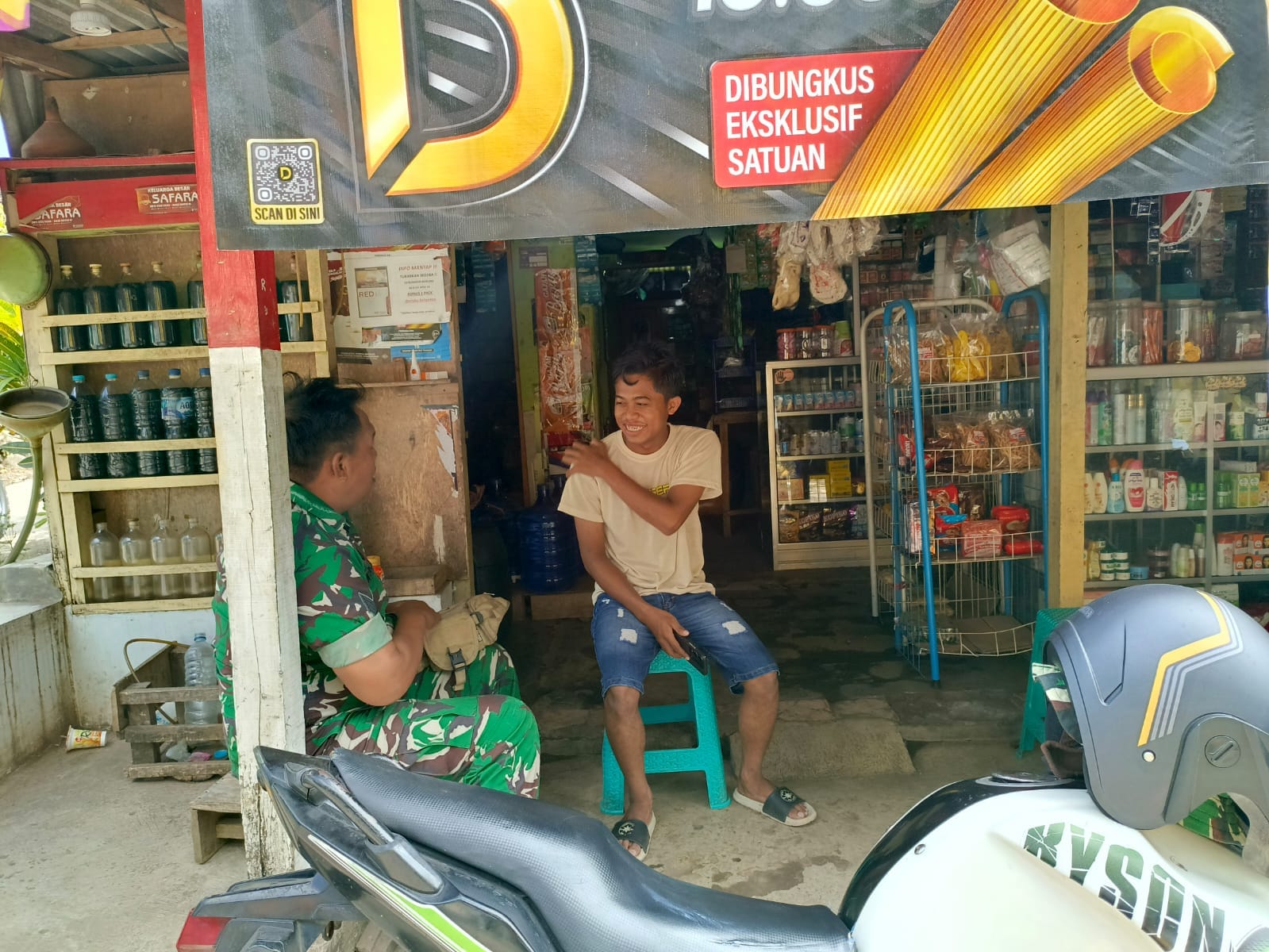 TMMD Ke-128 Kodim 0820/Probolinggo Tingkatkan Perekonomian Warga Desa Brabe TMMD Ke-128 Kodim 0820/Probolinggo Tingkatkan Perekonomian Warga Desa Brabe