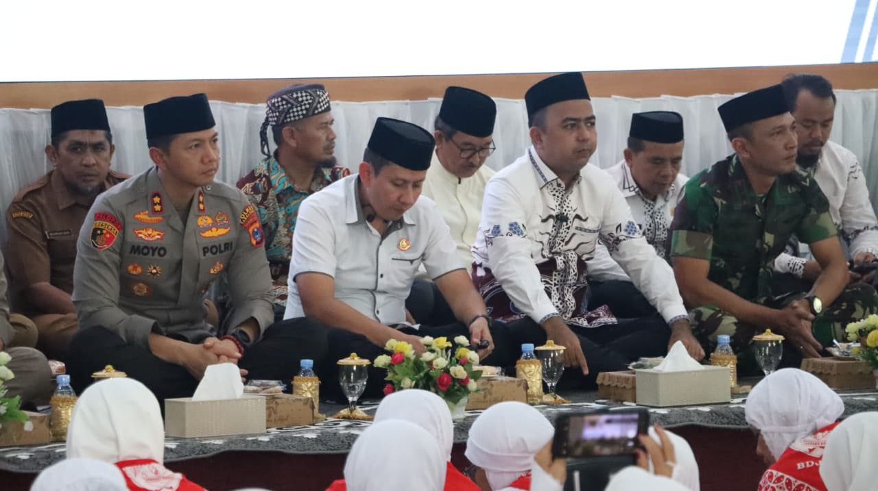Dandim 1008/Tabalong Hadiri Pelepasan Jamaah Haji Kloter 19 Tahun 2026