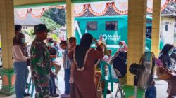 Koramil Sumberasih Dampingi Pelaksanaan Pemeriksaan Kesehatan Masyarakat Binaan