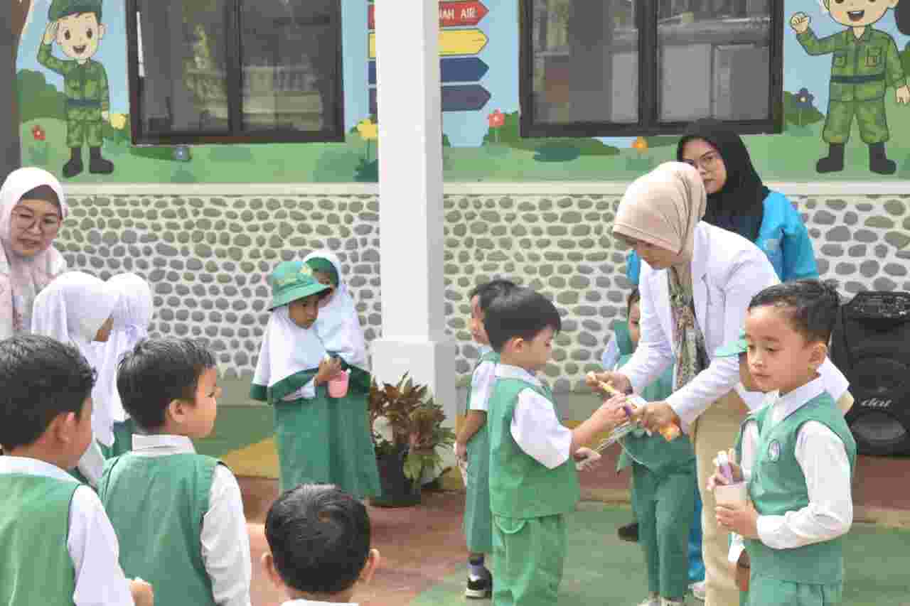 Yayasan Kartika Jaya Kodim 1002/HST Gelar Edukasi Kesehatan Gigi dan Tumbuh Kembang Anak