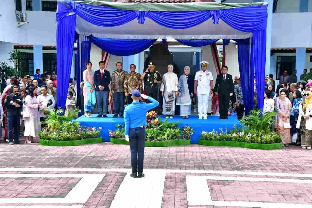 Panglima TNI: Alumni Taruna Nusantara Harus Menjadi Generasi Adaptif, Berkarakter, dan Berintegritas Panglima TNI: Alumni Taruna Nusantara Harus Menjadi Generasi Adaptif, Berkarakter, dan Berintegritas