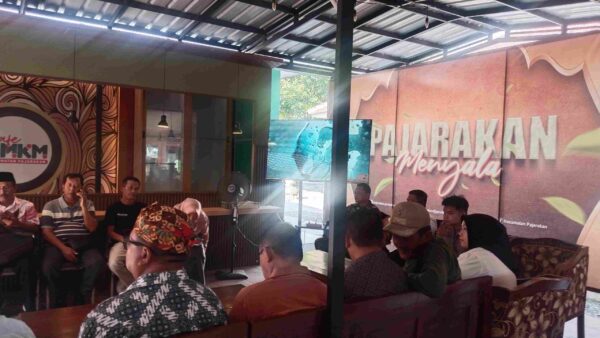 Koramil Pajarakan Hadiri Rapat Lintas Sektor Tingkat Kecamatan