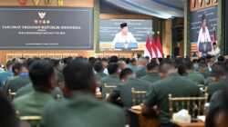 Panglima TNI Dampingi Presiden Berikan Taklimat kepada 1.500 Komandan Satuan TNI di Unhan Bogor
