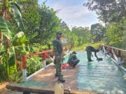Yakinkan TMMD Ke 128 Berjalan Lancar, Dandim 0908/Bontang Cek Progres Pembuatan Jembatan