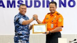 Sinergi Tanpa Batas, Kabasarnas Beri Penghargaan Khusus untuk Lanud Sjamsudin Noor